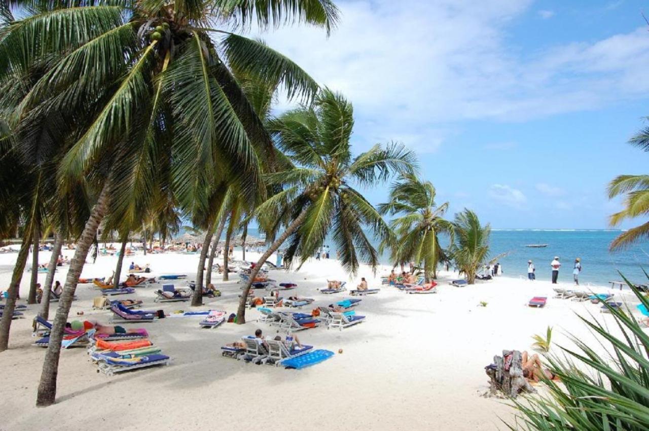 Kilua Beach Resort Mombasa Exterior photo